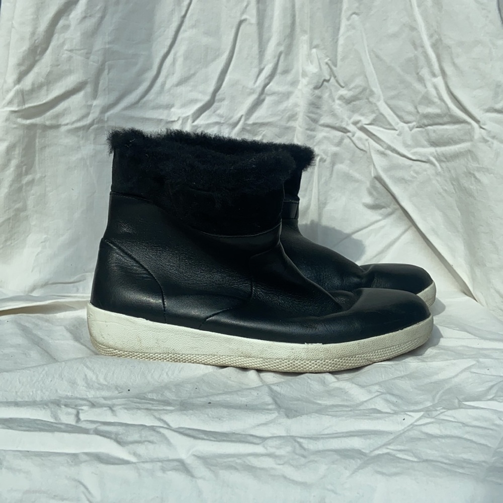 Supercomff Shoes - Picture 2 of 4